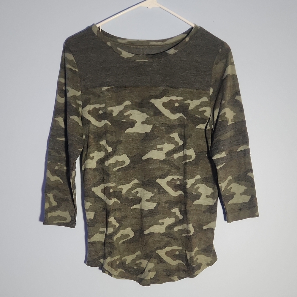 Camouflage Long Sleeve Top, Med.
